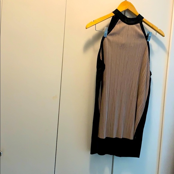 Top - Picture 2 of 3